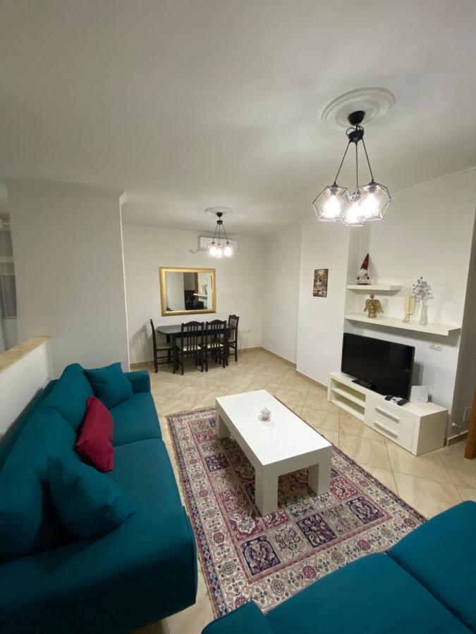 Chlo Apartment 3 Tirana Buitenkant foto