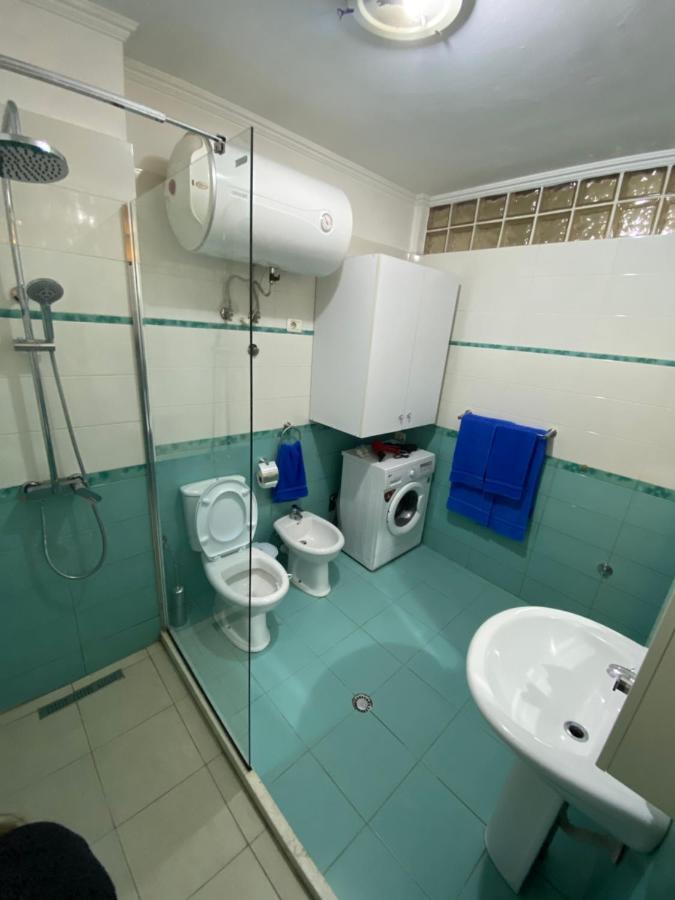 Chlo Apartment 3 Tirana Buitenkant foto